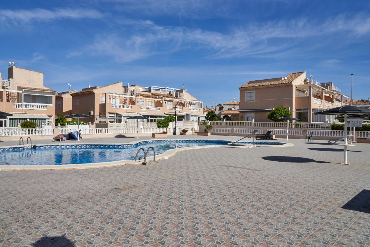 Apartment Altos De La Bahia X Torrevieja Kültér fotó