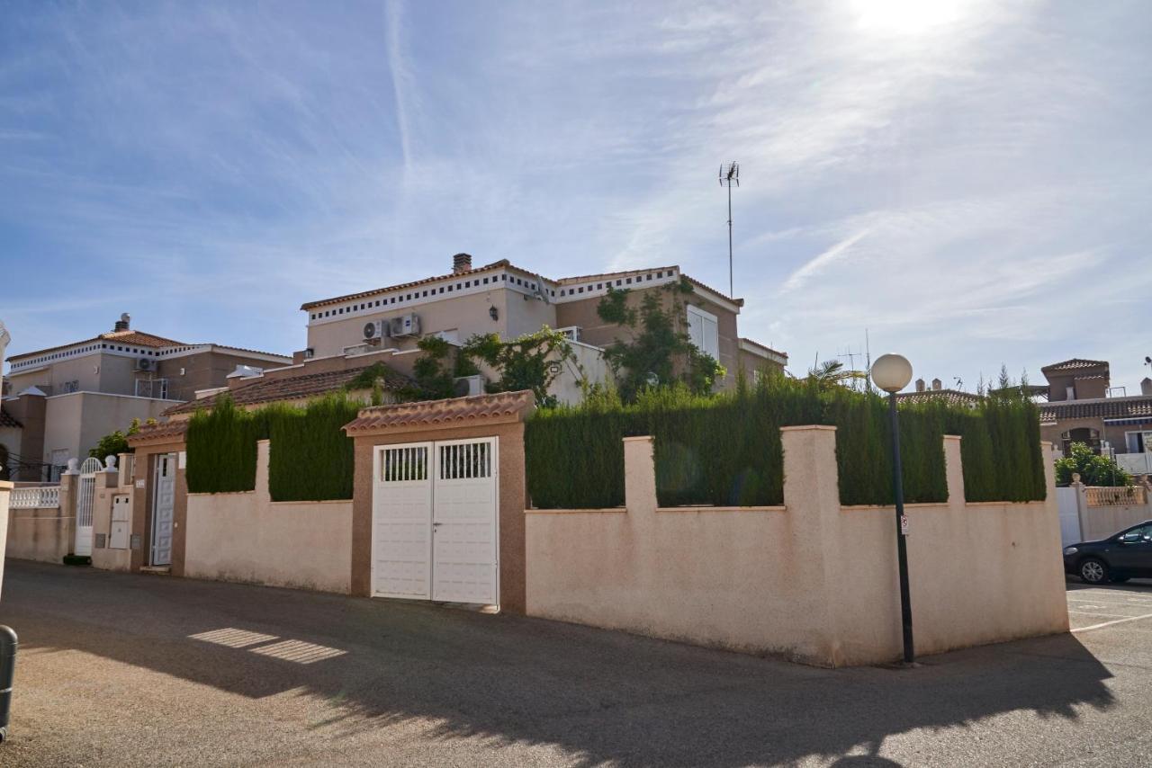 Apartment Altos De La Bahia X Torrevieja Kültér fotó