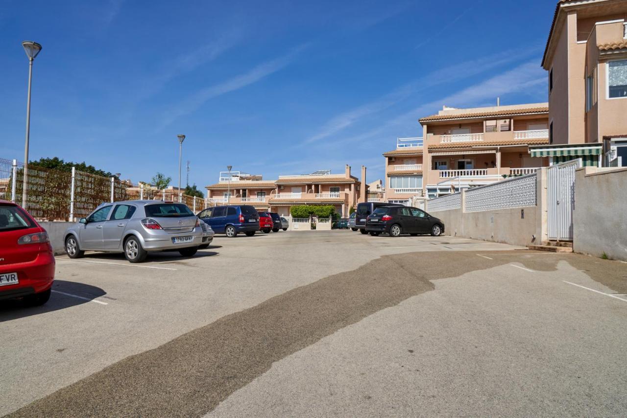 Apartment Altos De La Bahia X Torrevieja Kültér fotó