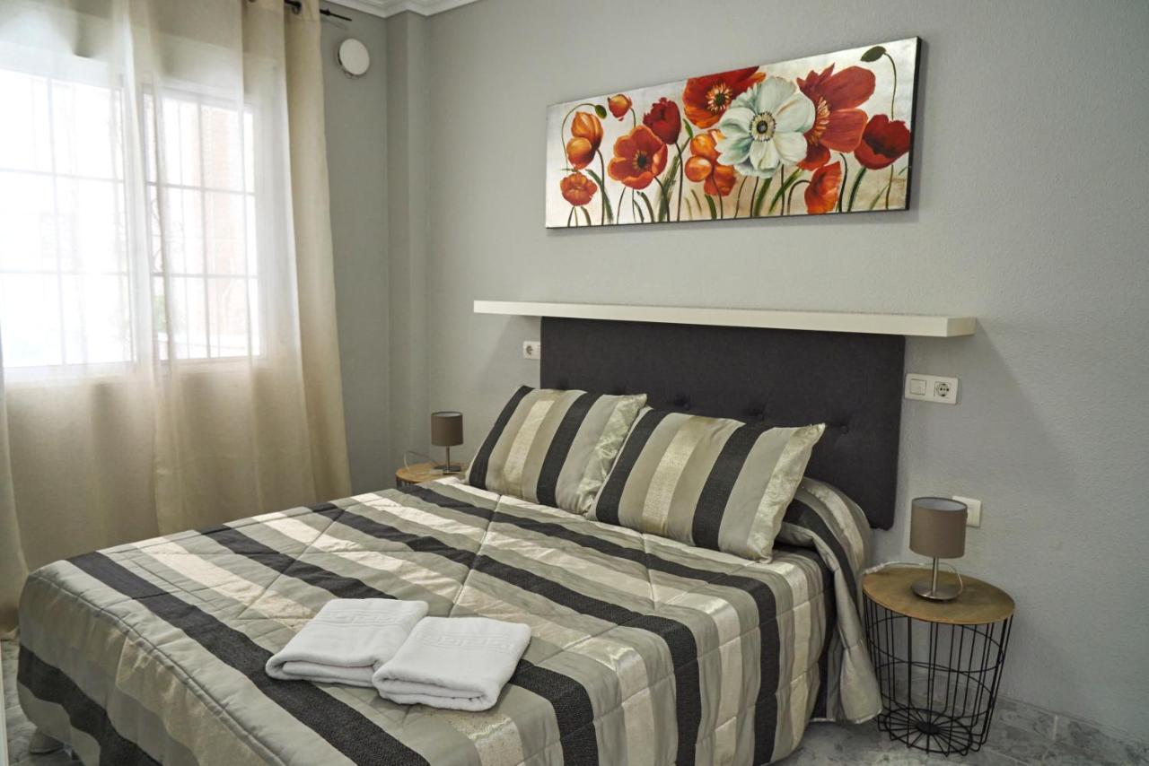 Apartment Altos De La Bahia X Torrevieja Kültér fotó